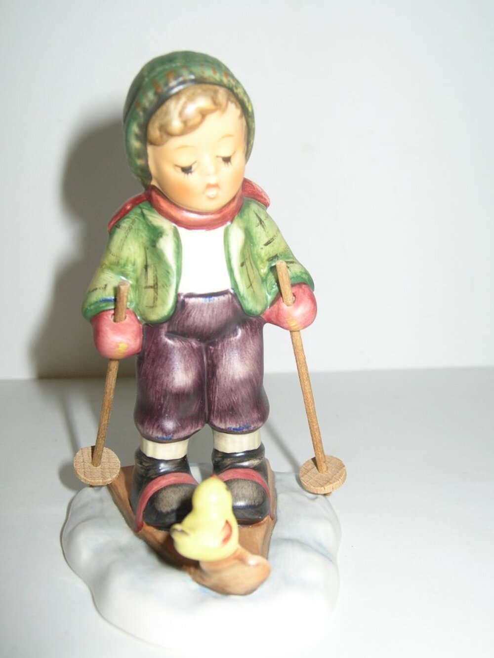 Goebel Hummel Figurine "WINTER ADVENTURE" HUM #2028 TMK8 1st Issue Boy Skiing 5"